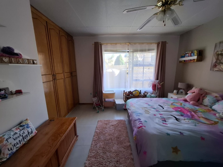 3 Bedroom Property for Sale in Pentagon Park Free State